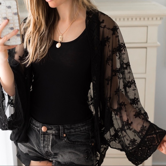 Festival Lace Kimono - Picture 5 of 7